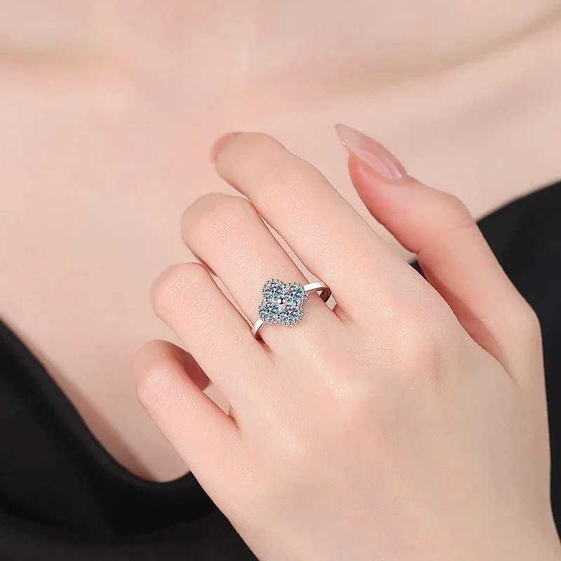 Radiant 925 Sterling Silver Clover Round Moissanite Ring