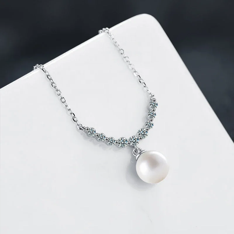 Radiant 925 sterling silver Pearl Moissanite Smile Necklace