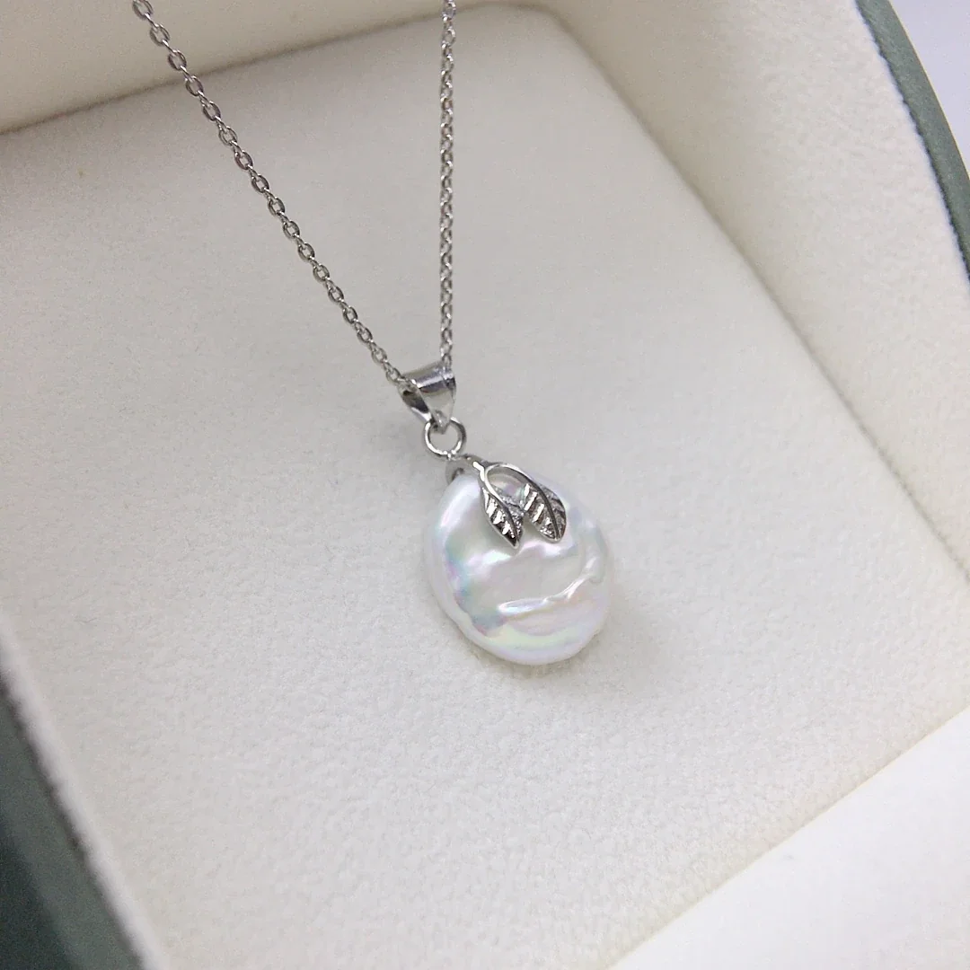Luminous Silver-Plated Leaf Bail Baroque Pearl Pendant Necklace