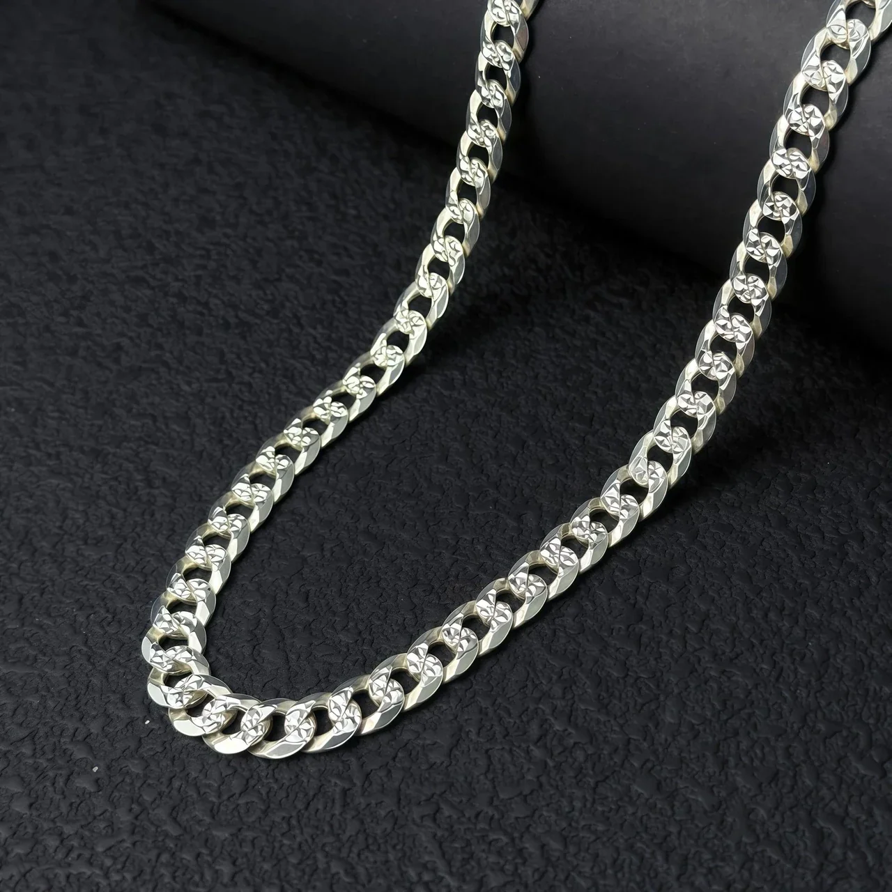 Diamond-Cut 925 Sterling Silver 7 mm Cuban Chain Necklace