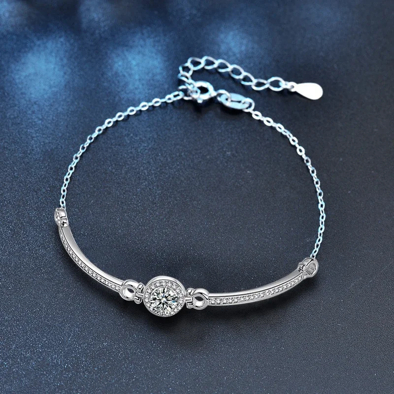 Polished 925 sterling silver Round Halo Pavé Bar Bracelet