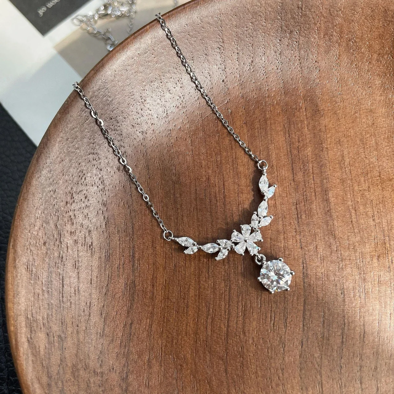 Delicate 925 Sterling Silver Laurel Marquise Crystal Drop Necklace