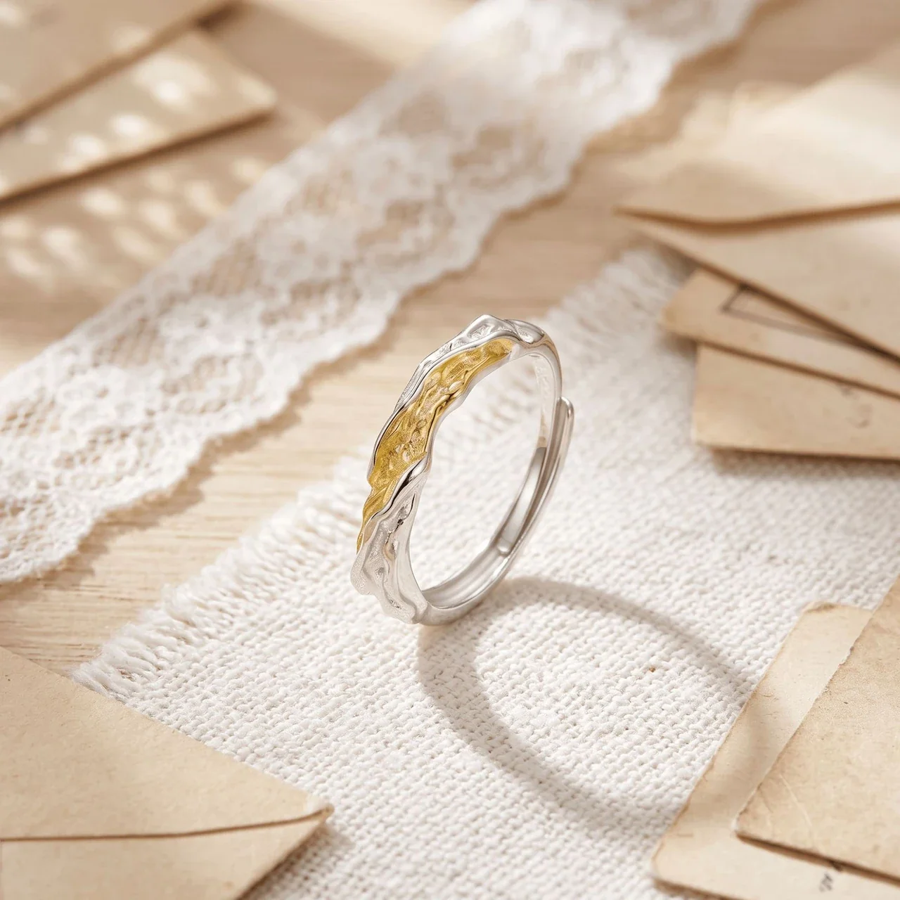 Sculptural Mobius 925 Sterling Silver Prong-Set Crystal Ring - Silver Men's