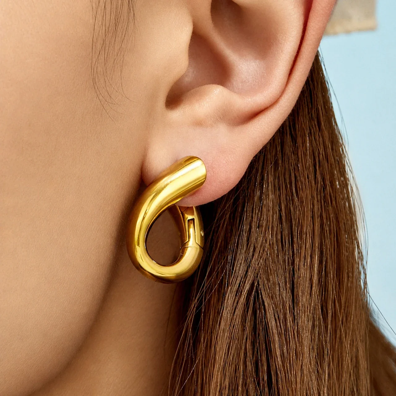 Sculptural Gold-Plated Teardrop Huggie Earrings