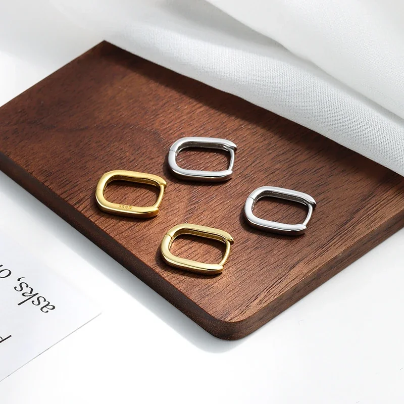 Sleek 925 Sterling Silver Rounded Rectangle Hoop Earrings