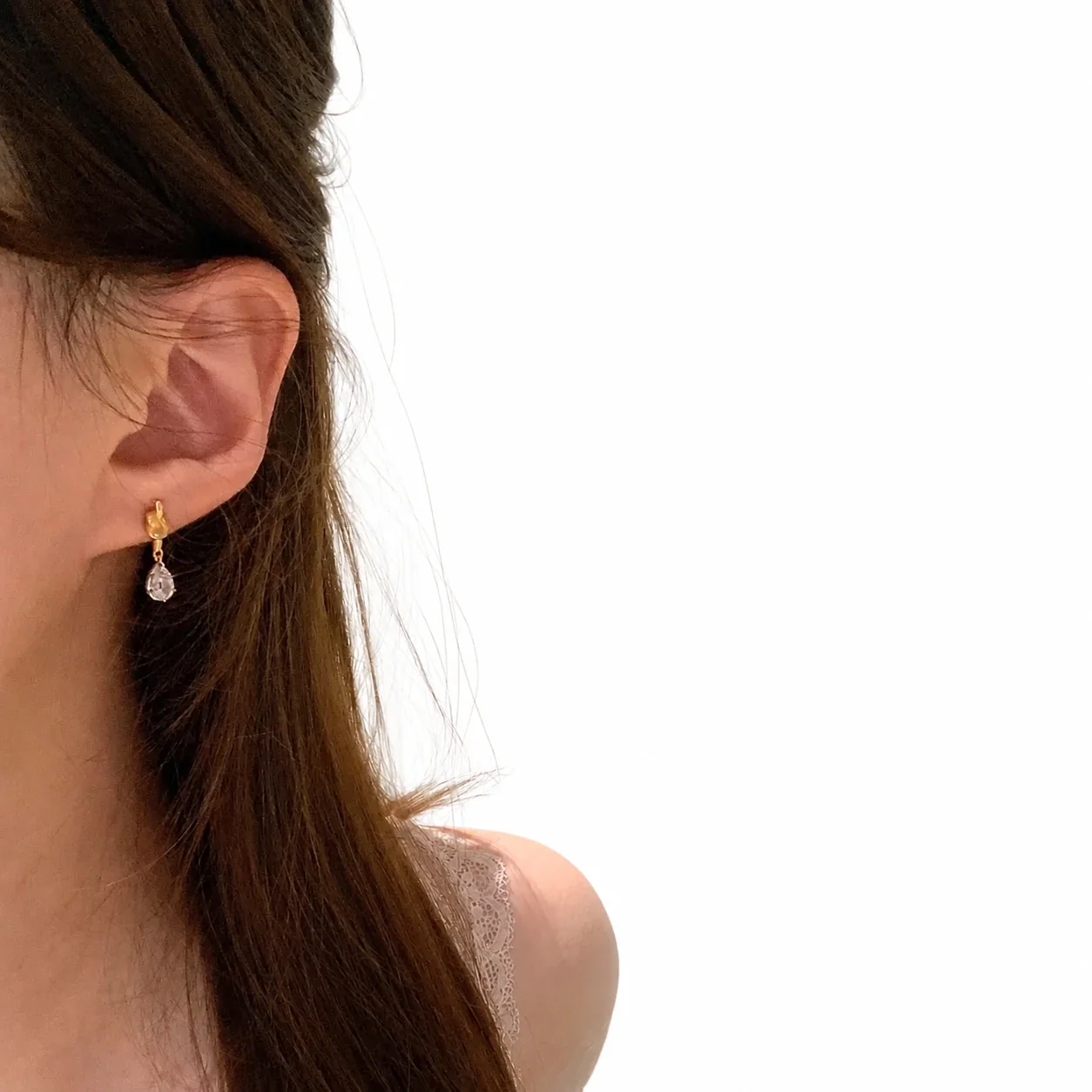 Refined Gold-Plated Knot Teardrop Crystal Copper Drop Earrings