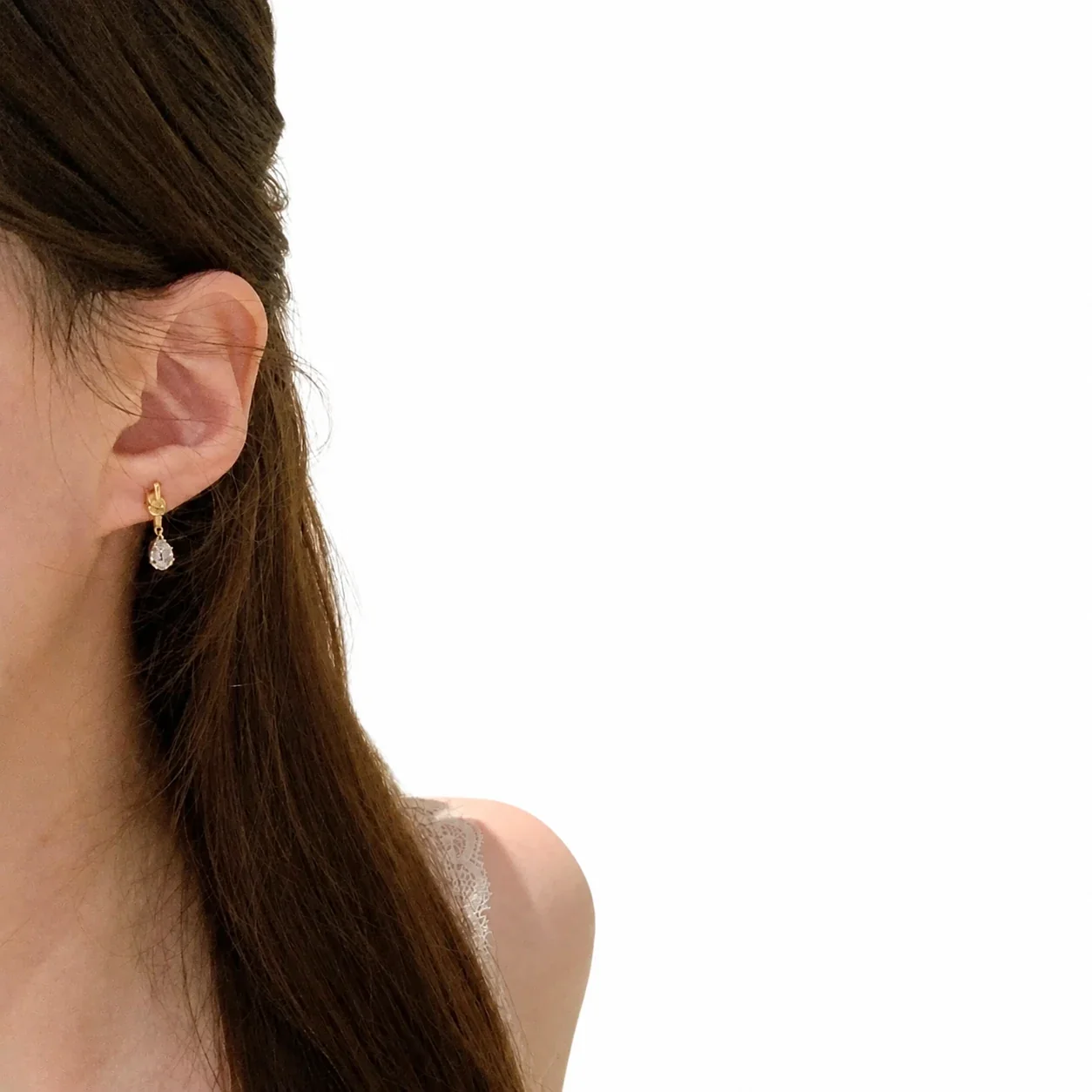 Refined Gold-Plated Knot Teardrop Crystal Copper Drop Earrings